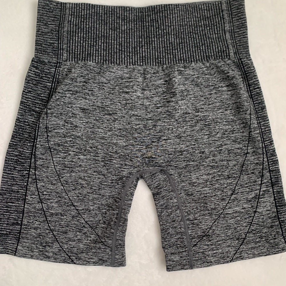 Gym compression shorts 🖤